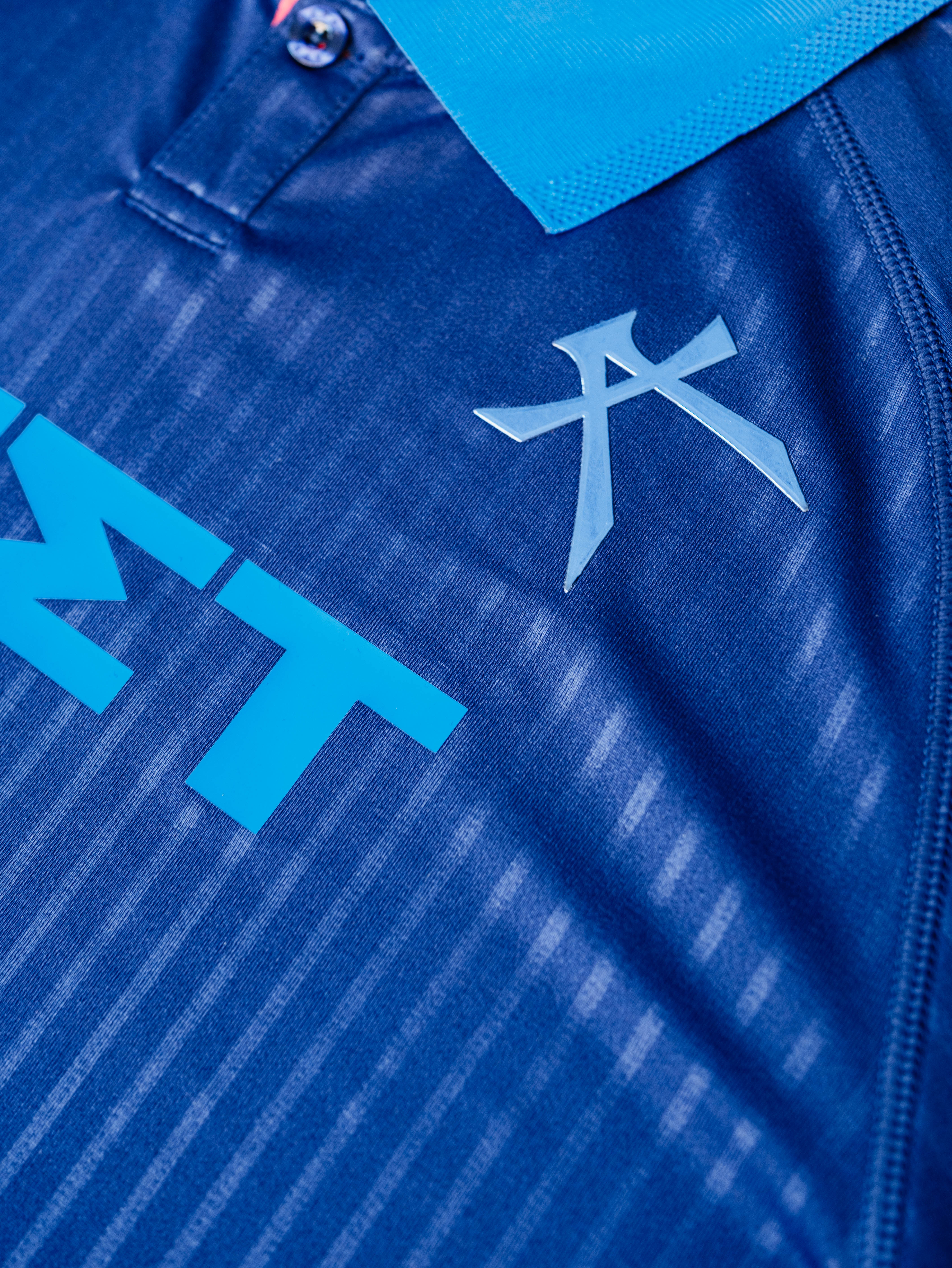Kits & Matchday – LA BELLA VISTA